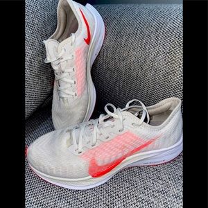 Women’s NIKE AIR ZOOM PEGASUS TURBO Sz 9.5 Platinum Crimson AT8242-008 Running